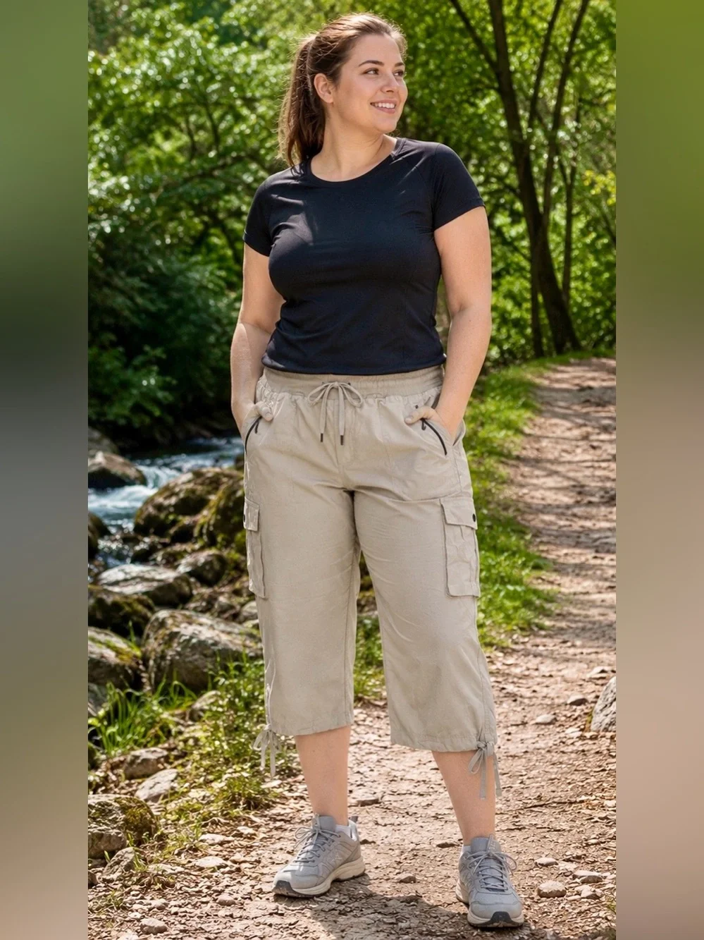 Soothfeel Women’s Cargo Capri Pants XL Khaki Utility Hiking Travel NWT Gorpcore